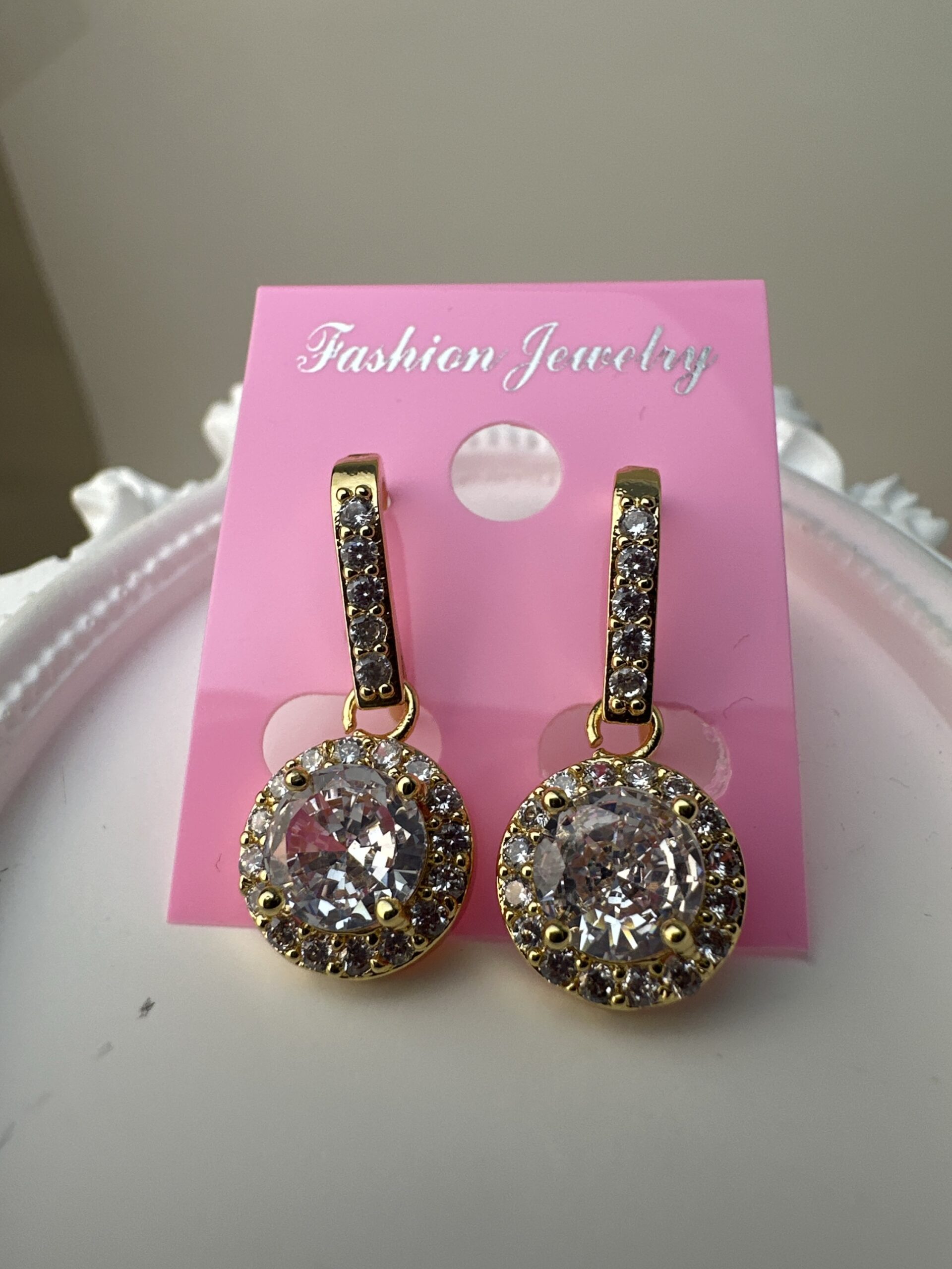 Pendientes estilo real dorado 3 Pendientes estilo real dorado - Imagen 3